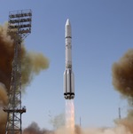 Proton launch of Intelsat 31 (Roscosmos)