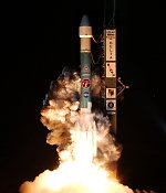 Delta 2 Heavy launch of SIRTF (NASA/KSC)