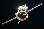 Soyuz TMA-18M approaching ISS (Roscosmos)