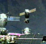 Soyuz TMA-1 spacecraft docking with ISS (NASA)