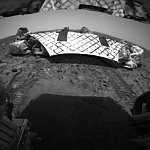 Spirit image of lander and rover tracks (NASA/JPL)