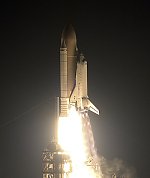 STS-113 launch (NASA/KSC)