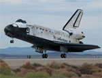 STS-128: landing (NASA)