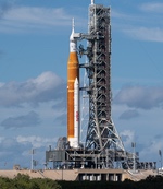 Artemis 1 on the pad, November 2022 (NASA/Joel Kowsky)