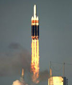 Delta 4 Heavy liftoff on first flight (Boeing)