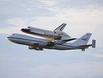 Endeavour and 747 after takeoff on final ferry flight (NASA/KSC)