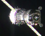 Soyuz TMA-15M arriving at ISS (NASA)