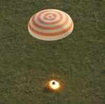 Soyua TMA-15M landing (NASA)