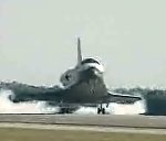 STS-113: Endeavour landing at KSC (NASA)