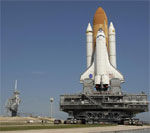 STS-117: rollout (NASA/KSC)