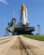 STS-128: rollout (NASA/KSC)