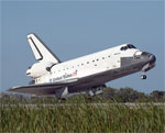 STS-132: landing (NASA/KSC)
