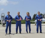 STS-135: crew arrives at KSC (NASA/KSC)